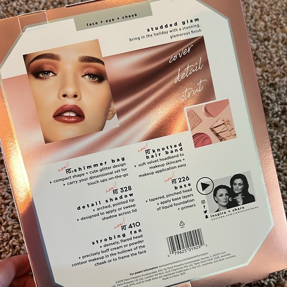 Real Techniques Brush Sets - set of three - new in box - Picture 7 of 7